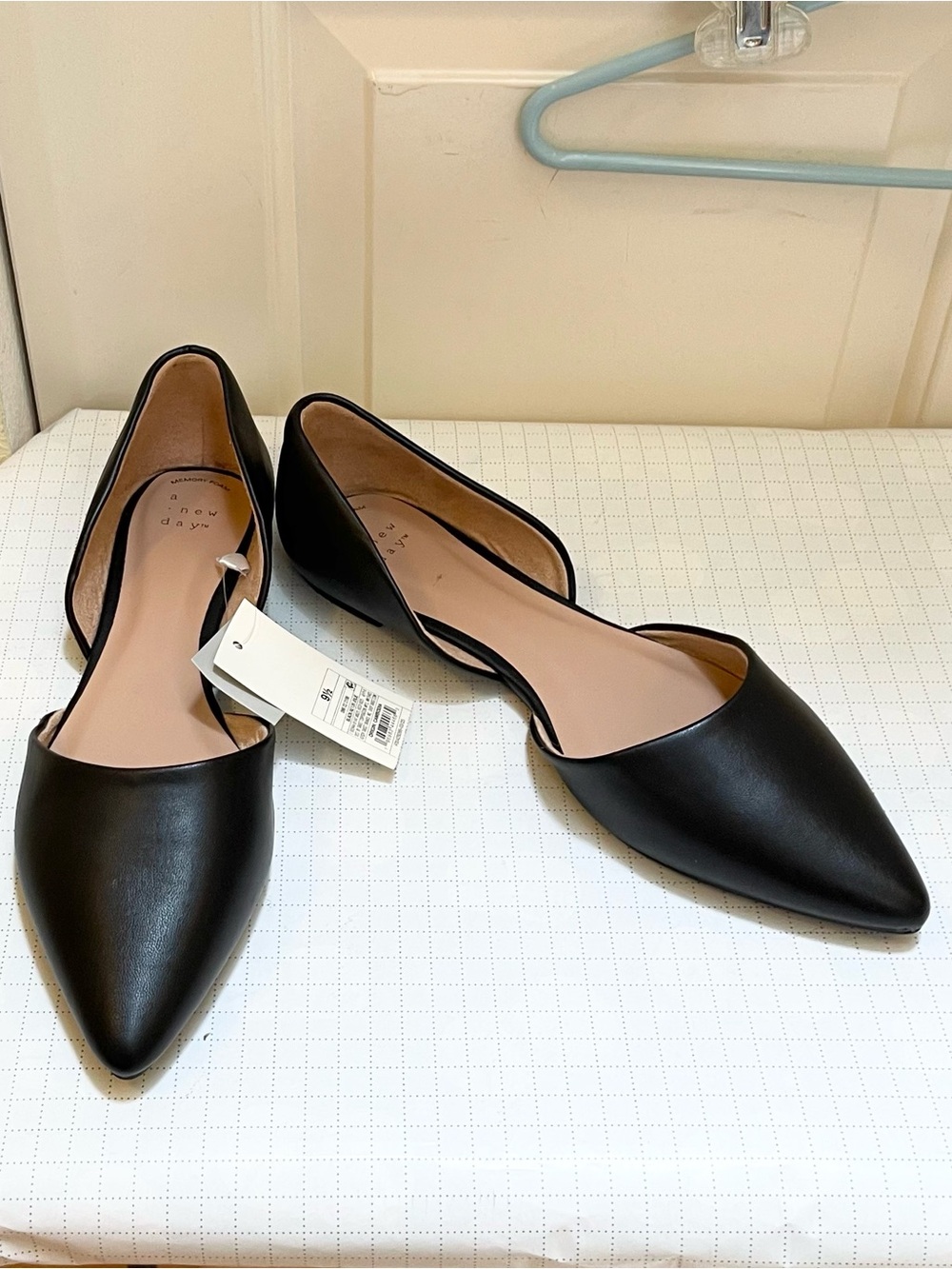 BNWT A new day Julie flat shoes